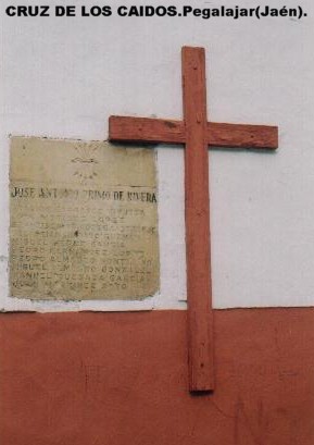 Cruz de los Caidos en Pegalajar(Jaén).©Antonio Marín Muñoz