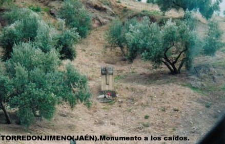 Monumento en honor a los derechistas fusilados en el término municipal de Torredonjimeno(Jaén) durante la GCE.